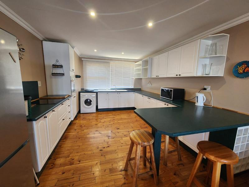 6 Bedroom Property for Sale in Reebok Western Cape